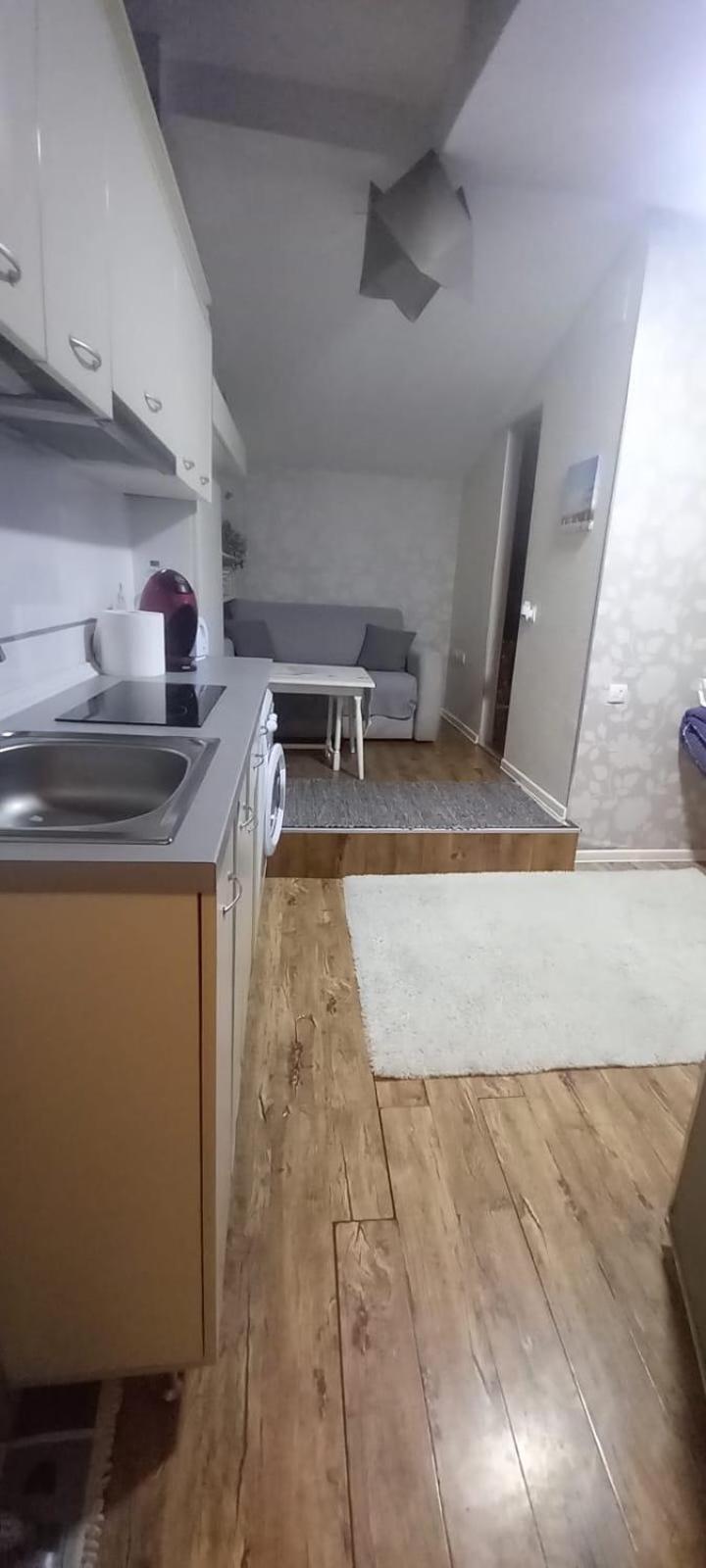 Cozy Studio In The Heart Of Cluj Ngoại thất bức ảnh